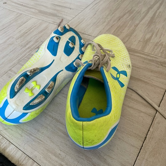 Under armour cleats - Picture 3 of 3